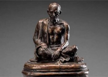 लंदन में नीलामी को तैयार गांधी की दुर्लभ प्रतिमा, संग्रहकर्ताओं में बढ़ी उत्सुकता