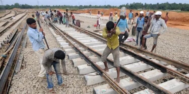 इंदौर से आगे जाएंगी ट्रेनें, 1873 करोड़ की नई रेल लाइन जल्द शुरू होगी