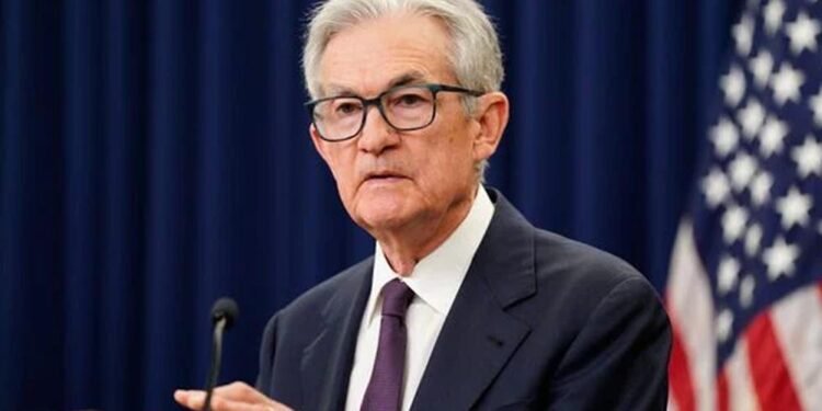 अमेरिका से आई बड़ी खबर: फेड ने किया ब्याज दरों में कटौती, क्या इसका असर भारतीय बाजार पर होगा?