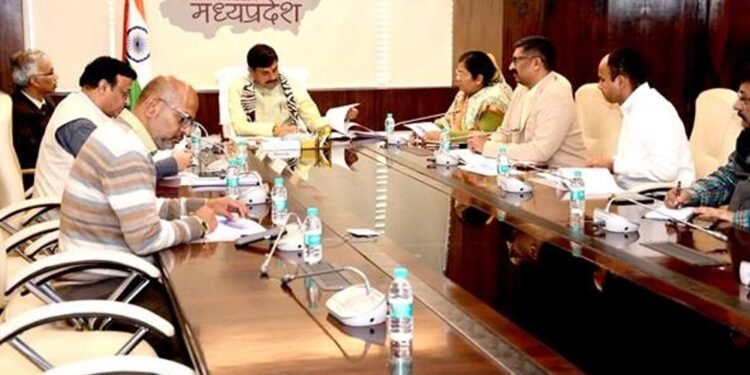 सीएम डॉ. मोहन यादव ने जल जीवन मिशन की समीक्षा की, मार्च 2027 तक लक्ष्य पूरा करने का दिया निर्देश