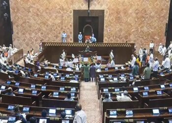 शीतकालीन सत्र में टकराव के आसार: विपक्ष SIR पर एकजुट, सरकार पेश करेगी दिवाला-बीमा सहित 14 बिल