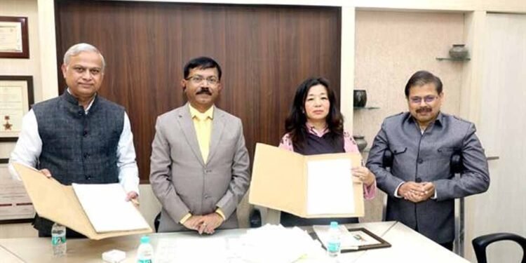 म.प्र. राज्य निर्वाचन आयोग सिक्किम राज्य निर्वाचन आयोग को देगा 400 ईव्हीएम