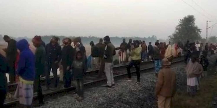 राजधानी एक्सप्रेस हादसा: 8 हाथियों की मौत, 5 डिब्बे पटरी से उतरे