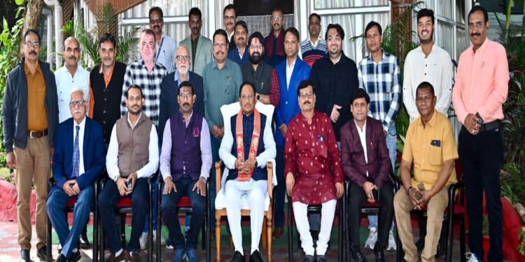रायपुर : पत्रकारों की लेखनी केवल सूचना का माध्यम ही नहीं, पर्यटन को प्रोत्साहन देने का एक सशक्त साधन भी – मुख्यमंत्री विष्णुदेव साय