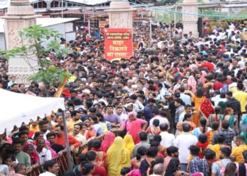 साल के आखिरी रविवार महाकाल मंदिर में दर्शन के लिए उमड़े डेढ़ लाख भक्त, सर्दी में बढ़ी श्रद्धा
