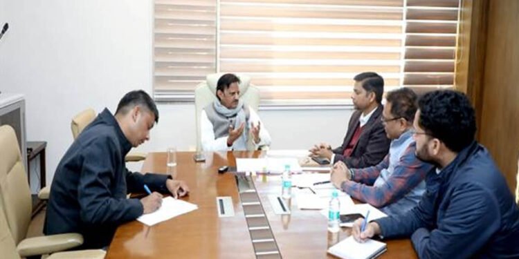 उप मुख्यमंत्री शुक्ल ने रीवा बायपास निर्माण कार्य की प्रगति की समीक्षा की