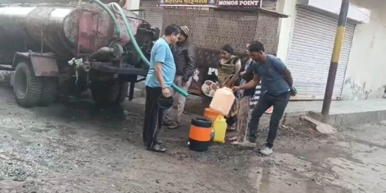 इंदौर में दूषित पानी से 8 मौतें, प्रशासन ने किया कड़ा एक्शन, सर्वे में 1200 से ज्यादा बीमार पाए गए