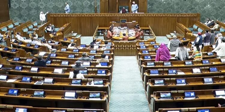 शीतकालीन सत्र 2025: पीएम मोदी ने कांग्रेस पर निशाना साधा, नेहरू की बात याद दिलाई