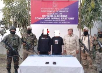 मणिपुर में सुरक्षा बलों की बड़ी कार्रवाई: दो महिलाओं समेत 7 उग्रवादी गिरफ्तार, हथियारों का जखीरा बरामद