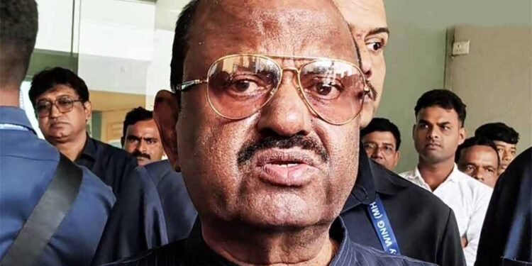 मेस्सी कार्यक्रम पर हंगामा: आयोजकों पर हत्या की कोशिश का केस दर्ज करने की मांग, राज्यपाल आनंदबोस भड़के