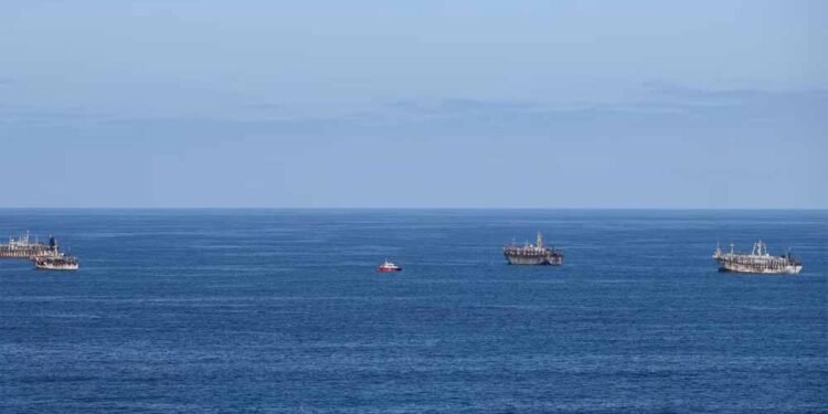 समंदर में चीन की चाल से भड़का जापान, बढ़ा तनाव, ड्रैगन को देनी पड़ी सफाई