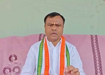 ‘शास्त्री’ के दौरे पर सियासी बवाल, बैज का आरोप—सरकारी विमान को बना दिया ‘हवाई टैक्सी’