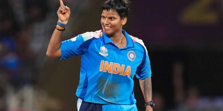 इतिहास के मुहाने पर दीप्ति शर्मा, महिला क्रिकेट में रच सकती हैं अभूतपूर्व कीर्तिमान