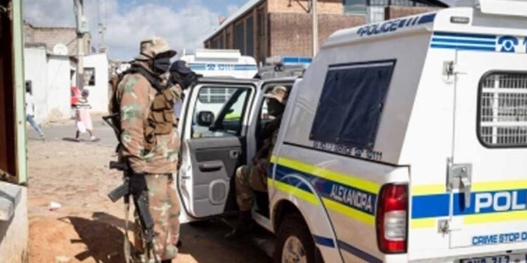 दक्षिण अफ्रीका में हॉस्टल पर खूनी हमला, अंधाधुंध फायरिंग में 11 की मौत, 14 घायल