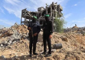 हमास का बड़ा फैसला: हथियार छोड़ने को तैयार, अब इज़रायल की शर्तों पर टिकी निगाहें