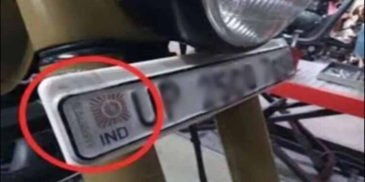 नकली हाई सिक्योरिटी नंबर प्लेट पर सख्ती, फर्जी प्लेट लगाने वालों पर कसेगा परिवहन विभाग का शिकंजा