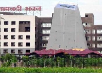 31 जनवरी तक सभी सरकारी अधिकारी-कर्मचारियों को देनी होगी अचल संपत्ति की जानकारी, शासन ने जारी किया पत्र