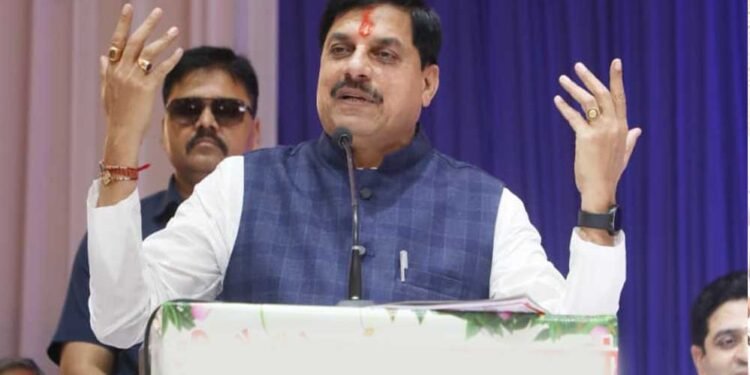 नई मशीन से रोकेंगे राशन की दुकानों पर अनाज चोरी, सिंहस्थ में अखाड़ों को मिलेगा अस्थायी राशन कार्ड