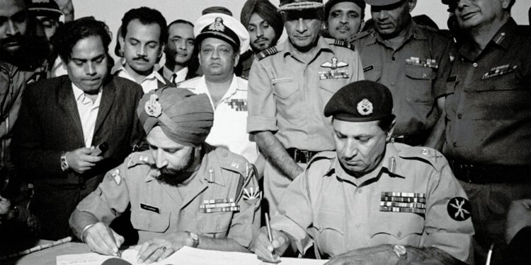 90 हजार सैनिक 15 महीने भारत की हिरासत में, दुनिया से मदद की गुहार लगाता रहा पाकिस्तान