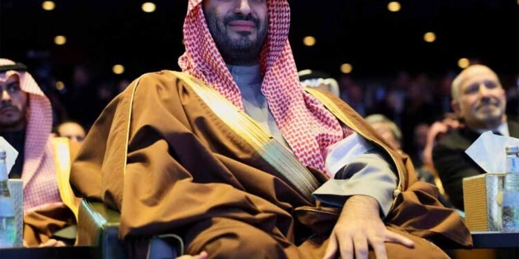 सऊदी अरब में शराब पर बड़ा बदलाव! दुकानों के बाहर लगी कतारें, प्रिंस ने चुपचाप खोल दिया ‘जाम’