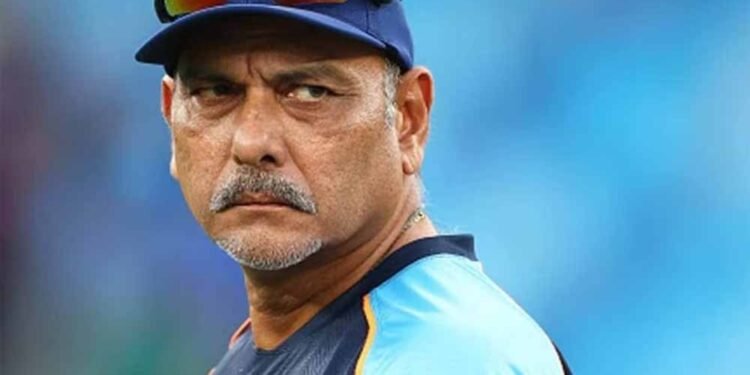 एशेज हार के बाद इंग्लैंड क्रिकेट में उथल-पुथल, क्या रवि शास्त्री बन सकते हैं नए हेड कोच?