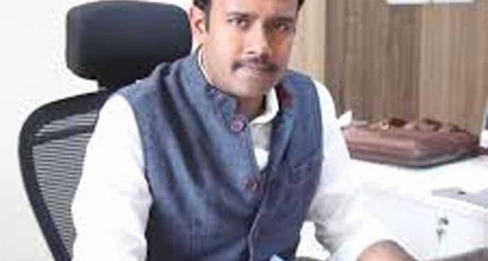 सागर जिले में सभी जर्जर स्कूल एवं अन्य भवन गिराने की कार्रवाई की जा रही है