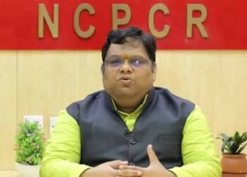 सतना में HIV कांड को लेकर बवाल, मानवाधिकार आयोग सदस्य और प्रशासन आमने-सामने