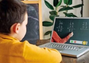 स्कूल शिक्षा में डिजिटल इन्फ्रॉस्ट्रक्चर बढ़ाने पर दिया गया विशेष ध्यान