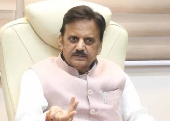 शिक्षा और संस्कार के साथ बच्चों में आत्मविश्वास जगाना हमारी जिम्मेदारी : उप मुख्यमंत्री शुक्ल