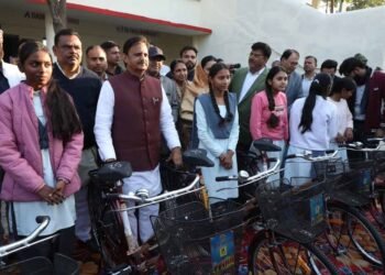 देश को ऊंचाई पर बनाए रखने का कार्य नई पीढ़ी करेगी : उप मुख्यमंत्री शुक्ल