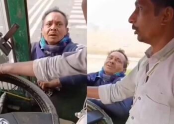 रीवा में RTO की दबंगई कैमरे में कैद! अवैध वसूली का विरोध करने पर ट्रक चालक ने कर्मी को खिड़की पर लटकाकर कई KM तक दौड़ाया