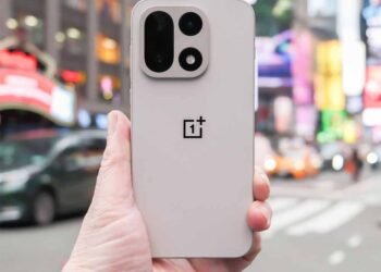 OnePlus का धमाका! 8000mAh बैटरी के साथ जल्द आ सकता है नया पावरफुल स्मार्टफोन