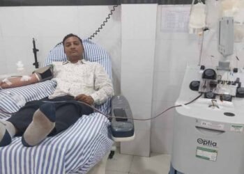 अजय बरलोटा ने सौ बार रक्तदान एवं प्लाज़्मा डोनेशन कर रचा सेवा का कीर्तिमान