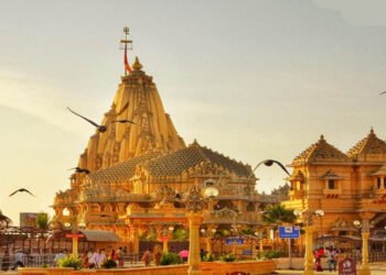 सुधांशु त्रिवेदी का दावा: जवाहरलाल नेहरू ने सोमनाथ मंदिर के पुनर्निर्माण से किया था इनकार