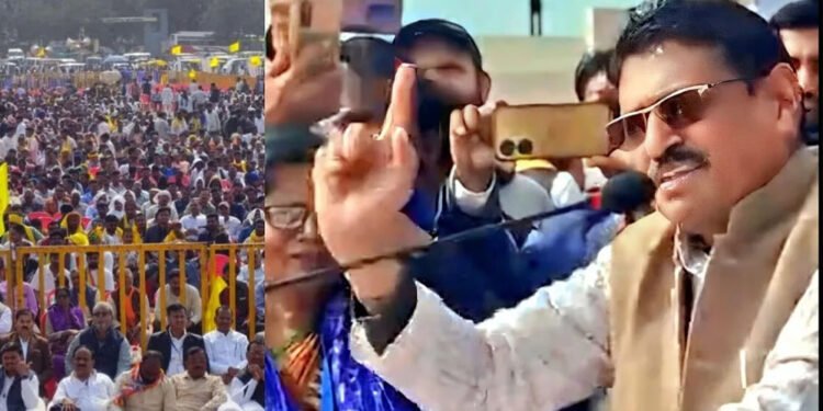 पूर्व MLA प्रजापति का विवादित बयान: राभद्राचार्य, अनिरुद्धाचार्य और धीरेंद्र शास्त्री को जूते की माला पहनाकर नंगा घुमाने की मांग