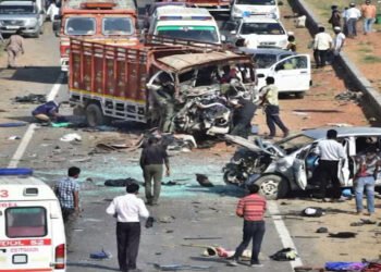 बरेला सड़क हादसा: मजदूरों की मौत से लहूलुहान एमपी, सरकार ने मुआवजे की घोषणा की