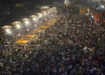 नए साल पर एमपी के मंदिरों में श्रद्धालुओं की भीड़, महिला क्रिकेट टीम ने महाकाल के दर्शन किए