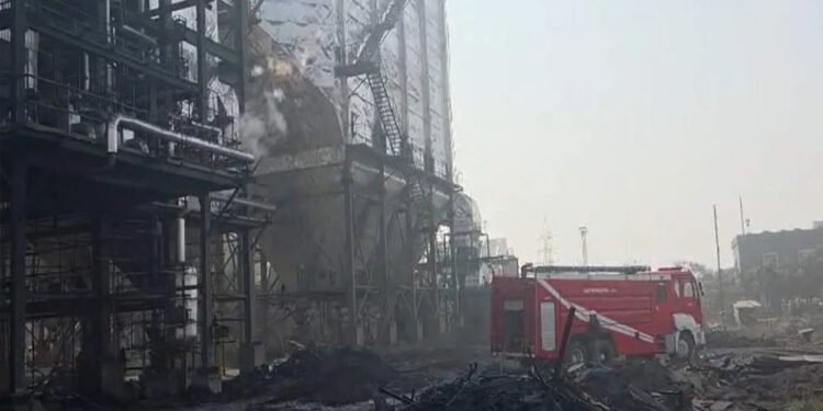 बलौदाबाजार प्लांट हादसा: जलकर मरे 6 मजदूर, कंपनी ने मृतकों के परिजनों को 20 लाख देने का किया ऐलान