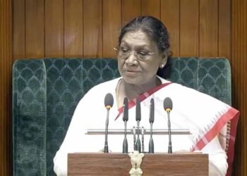 संसद का बजट सत्र शुरू, राष्ट्रपति मुर्मू ने विकास और विरासत पर दिया जोर