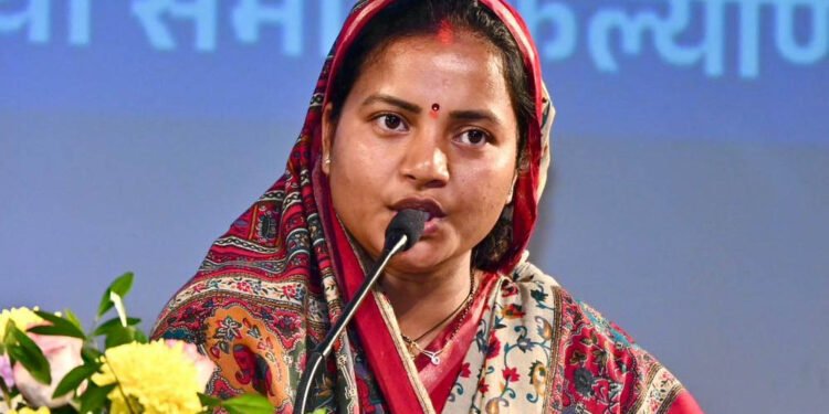 रायपुर : महिला एवं बाल विकास की योजनाओं से छत्तीसगढ़ में सशक्तिकरण की नई इबारत: मंत्री लक्ष्मी राजवाड़े