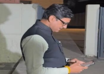 इंदौर महापौर की मुश्किलें बढ़ीं, संघ ने कलेक्टर और महापौर को तलब किया, दूषित पानी को लेकर हुई चर्चा