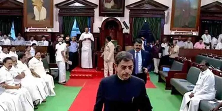 तमिलनाडु असेंबली में राष्ट्रगान के अपमान का आरोप, गवर्नर ने छोड़ा सदन