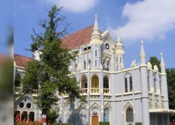 एमपी हाईकोर्ट का बड़ा फैसला, प्रोबेशन पीरियड में काम करने वाले कर्मचारियों को मिलेगा 100% वेतन