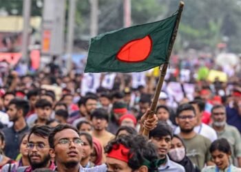 चार्जशीट से इनकार पर उग्र हुआ हादी का संगठन, खून बहाने की धमकी देकर भारत का नाम घसीटा