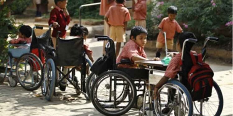 दिव्यांग बच्चों की पहचान के लिये जिला स्तर पर शिविर आयोजित होंगे