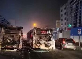 ईरान में हालात बेकाबू, भारत ने अपने नागरिकों से कहा—तुरंत देश छोड़ें, अब तक 2000 मौतें