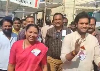 इंग्लैंड के युवा स्पिनर शोएब बशीर ने डर्बीशायर से दो साल का करार किया