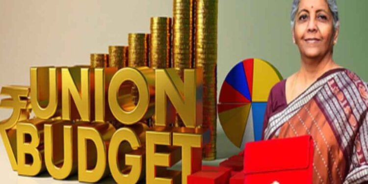 कागज़ी दस्तावेज़ों से डिजिटल युग तक: आज़ादी के बाद आम बजट कैसे बदला