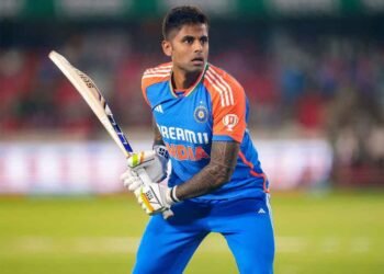 ICC रैंकिंग: सूर्यकुमार यादव लौटे टॉप-10 में, अभिषेक नंबर 1 बरकरार