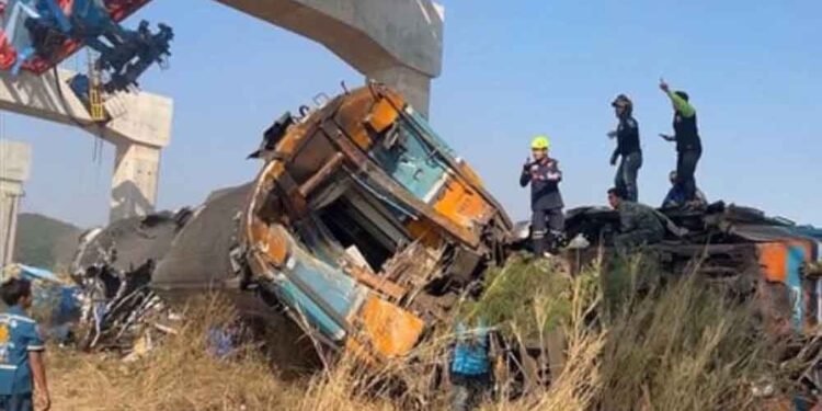 थाईलैंड ट्रेन हादसा: 32 लोगों की मौत पर भारत ने जताया गहरा शोक